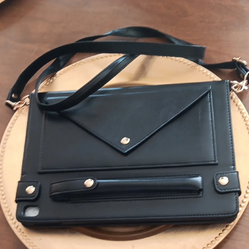 NWOT Black Crossbody Folio Case Over-Shoulder Strap Snaps Pencil Holder 9-10